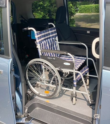 介護タクシーの車両案内