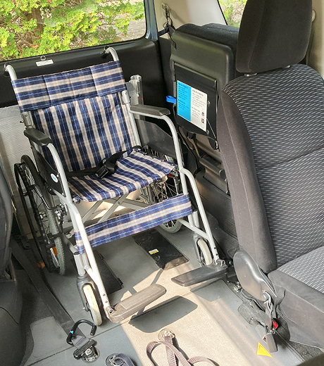 介護タクシーの車両案内